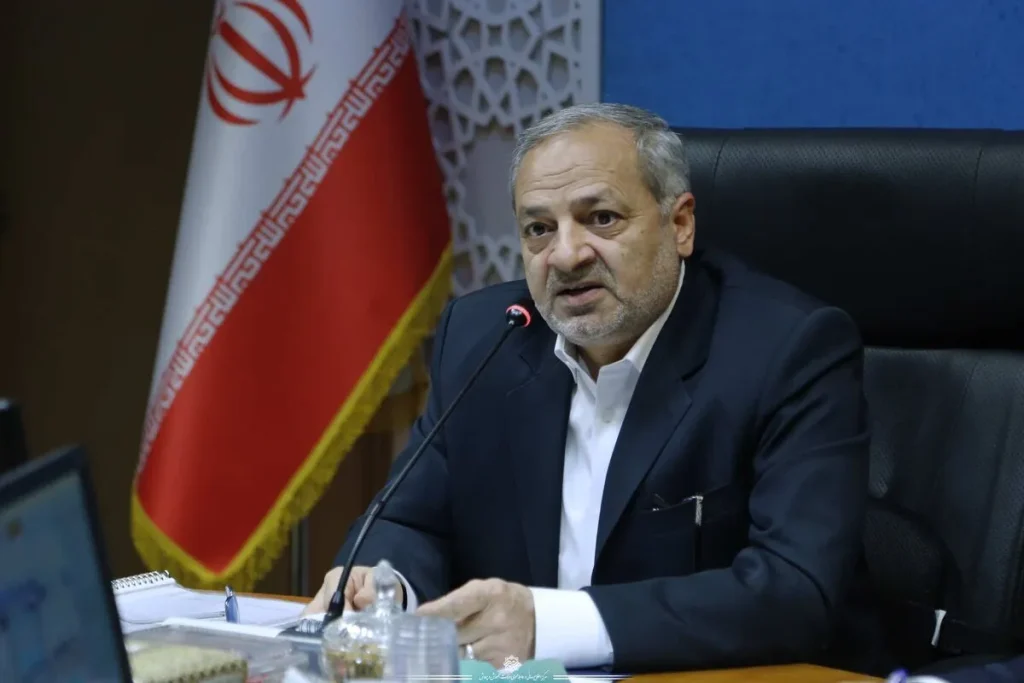 اول مهر؛ روز یادمان شهدای دانش‌آموز و احترام به پرچم و پرچم‌گردانی است