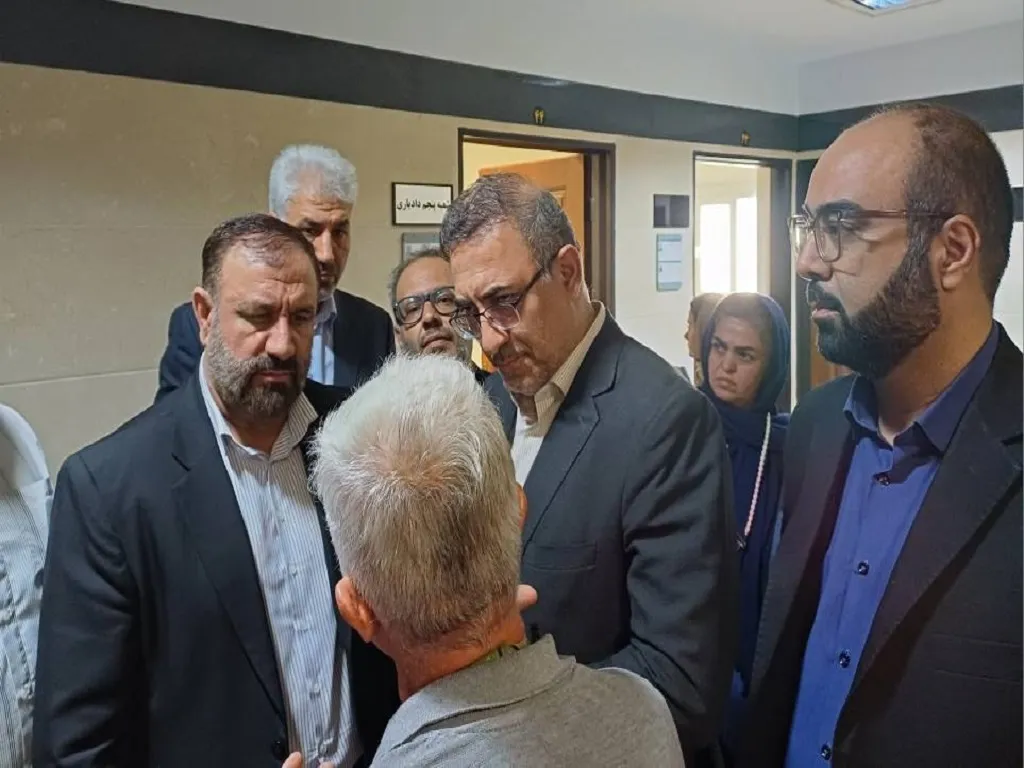 بازدید سرزده دادستان تهران از دادسرای عمومی و انقلاب ناحیه ۸/ تأکید صالحی بر تسریع در رسیدگی‌ها و صیانت از حقوق مراجعان
