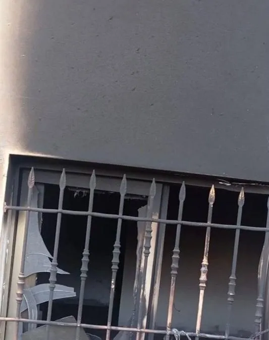 شهرک‌نشینان صهیونیست مسجدی در شرق قدس را به آتش کشیدند
