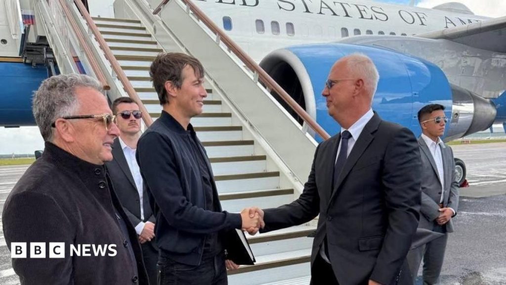 US envoys arrive in Moscow ahead of Ukraine talks