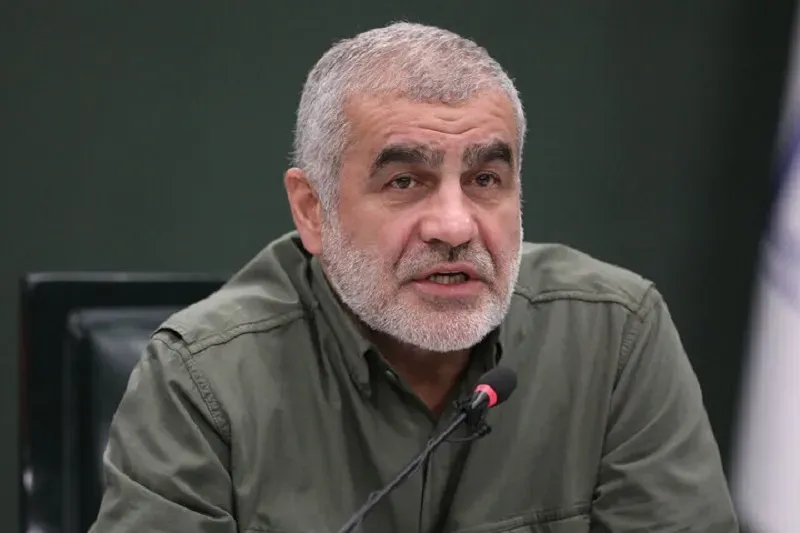 نیکزاد: قیمت بنزین باید سالانه با یک شیب ملایم اصلاح می‌شد/ هنوز کسری داریم!