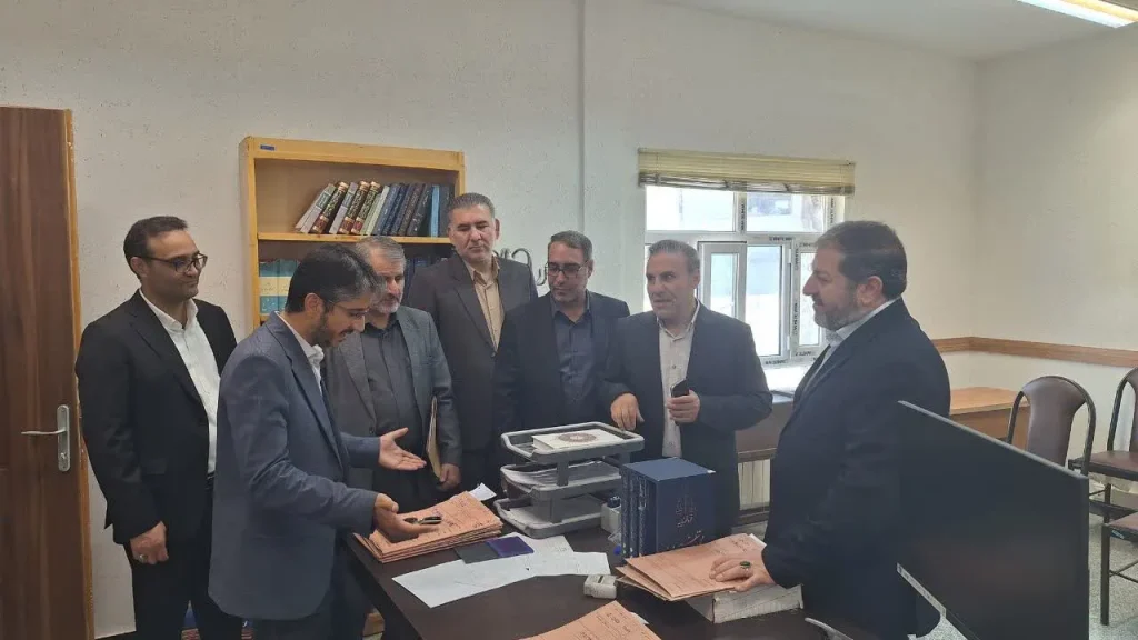 بازدید میدانی رئیس کل دادگستری لرستان از بروجرد