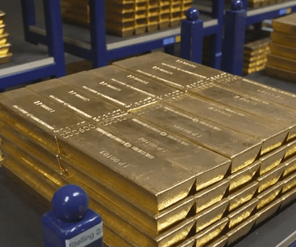 اروپا در حال خارج کردن طلاهای خود از آمریکاست