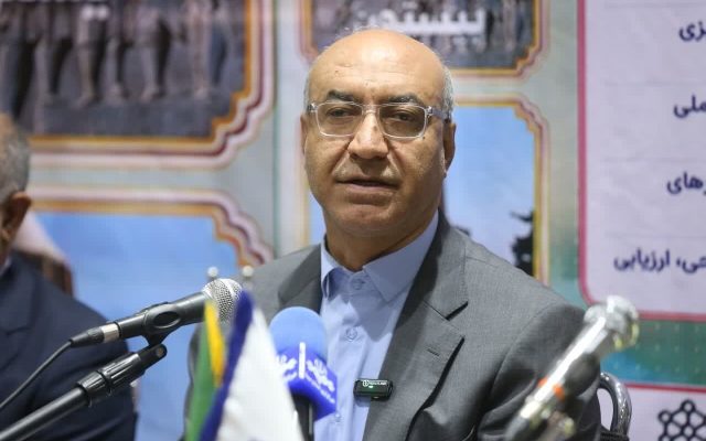 دانشگاه‌های علوم پزشکی غرب کشور، شبکه قدرتمند درمان تشکیل دهند