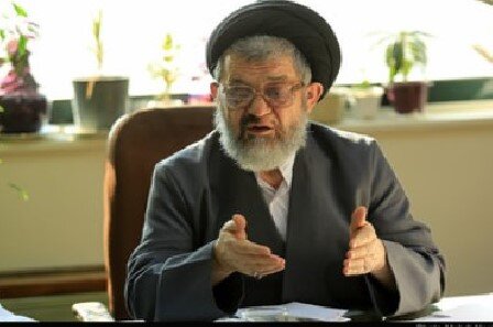 سیدرضا اکرمی: قبول کنیم کشور در جنگ است، کمتر بنزین مصرف کنیم/ متأسفانه نمی‌شود صداوسیما را استیضاح کرد؛ این مشکل است و مجمع تشخیص باید فکری کند