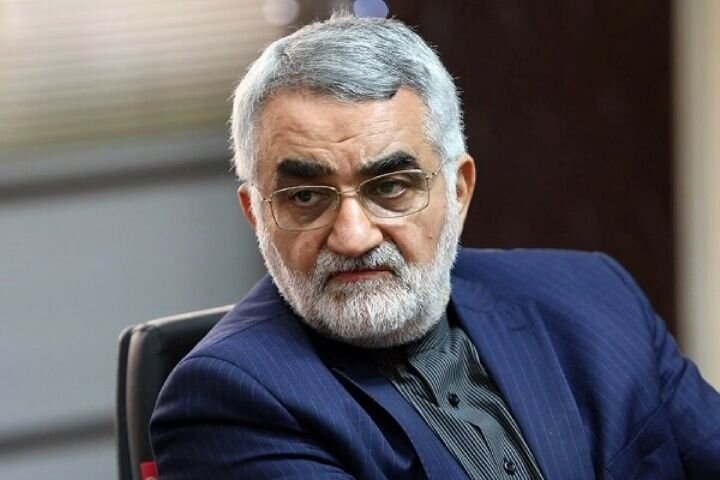 راه حل عضو کمیسیون امنیت ملی برای شکستن محاصره دریایی/ بروجردی: حمله به نفتکش‌های ایرانی نشان‌دهنده قدرت آمریکا نیست