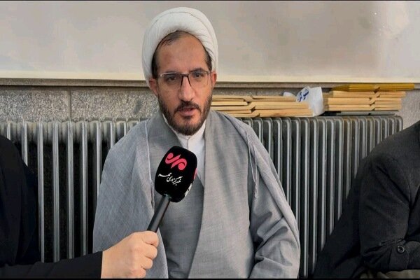 محمد خواه: آزمون‌های حفظ عمومی قرآن کریم در کردستان برگزار می‌شود