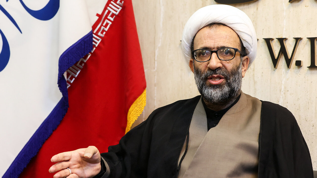 عضو هیات رئیسه مجلس: دامن زدن به اختلافات در شرایط فعلی حرام شرعی است/ رهبر معظم انقلاب هرگونه اختلاف را در شرایط فعلی ممنوع دانسته‌اند