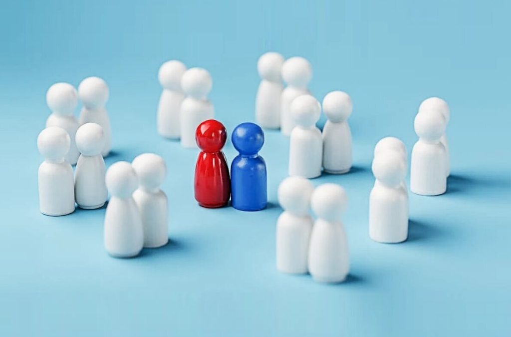 شفقت به خود چیست؟ راهنمای گام‌به‌گام برای رهایی از صدای منتقد درون