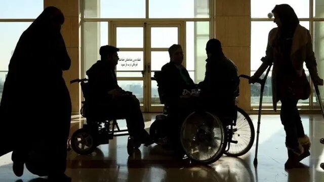 حقپرستاری؛ مسئله حلنشده دولت و مجلس/ چه کسی مسئول رسیدگی به متقاضیان پشتنوبت دریافت حمایت بهزیستی است؟