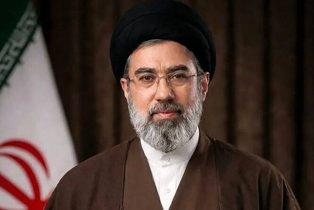 ماجرای مخالفت زهرا حدادعادل با زندگی در قم در ابتدای ازدواج/ فرید حدادعادل: خواهرم از حفاظت بدش میآمد؛ زمان نامزدی میگفت خوشبحال شما آزادانه میروید