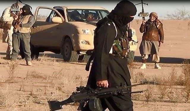 گردن می زدند کسانی را که خدایشان با آنان کمی متفاوت بود/ خشونتی که در پیچ و خم تاریخ شکل گرفت/ مروری بر کتاب «سلفی‌گرایی»