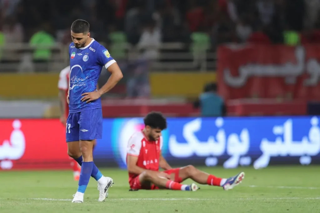 منوچهری: دست بختیاری‌زاده مقابل پرسپولیس خالی بود/ یک اشتباه سرنوشت دربی را تغییر داد!