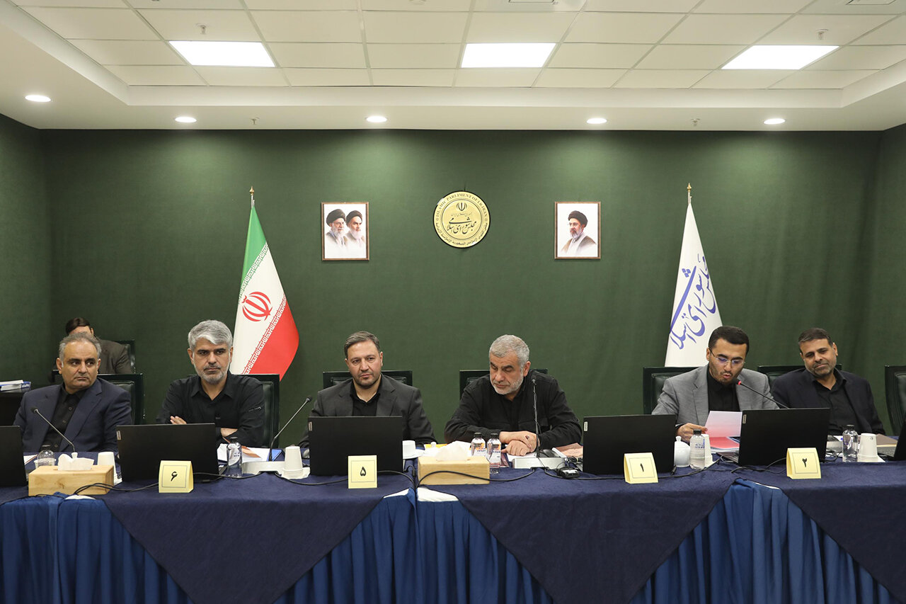 ثبت فعالیت در سامانه ارتباطات خارجی نافی اخذ مجوزهای حرفه ای نخواهد بود
