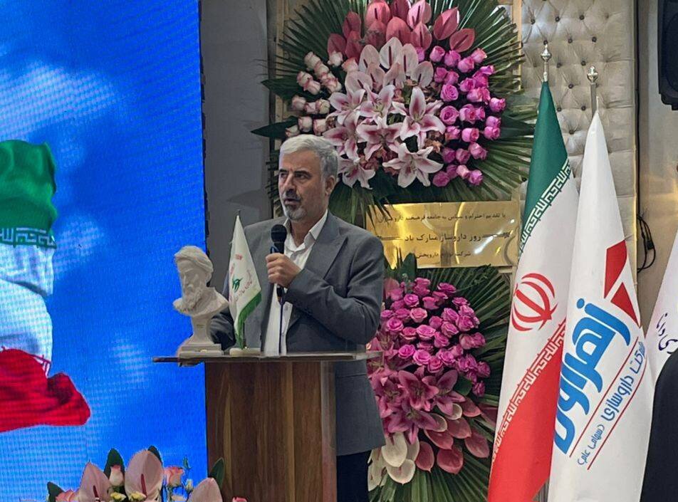 قرار نیست مشکلات نقدینگی شرکت‌های بیمه را داروخانه‌داران حل کنند