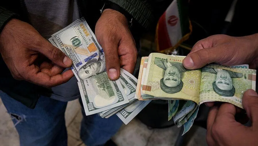 هشدار بغزیان به دولت: تا دلار ۲۳۰ هزار تومان نرسیده، کاری کنید
