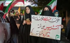 نقد جدی روزنامه جمهوری اسلامی به شعارهای تند علیه مسئولان؛ «پیاده‌نظام دشمن» چه کسانی هستند؟