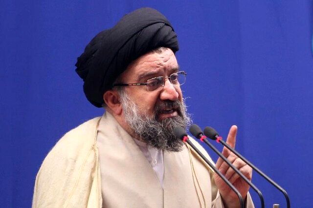 خطیب جمعه تهران: ایران تسلیم نمی‌شود/کسی حق ندارد از ناتوانی حرف بزند /سلسله پهلوی تا ابد راهی به ایران نخواهد داشت
