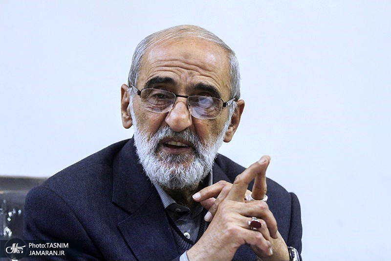 حسین شریعتمداری از سخنگوی دولت انتقاد کرد/ خانم مهاجرانی چرا گفتید «آن کسی هم که سطل زباله آتش زد، فرزند ماست»؟