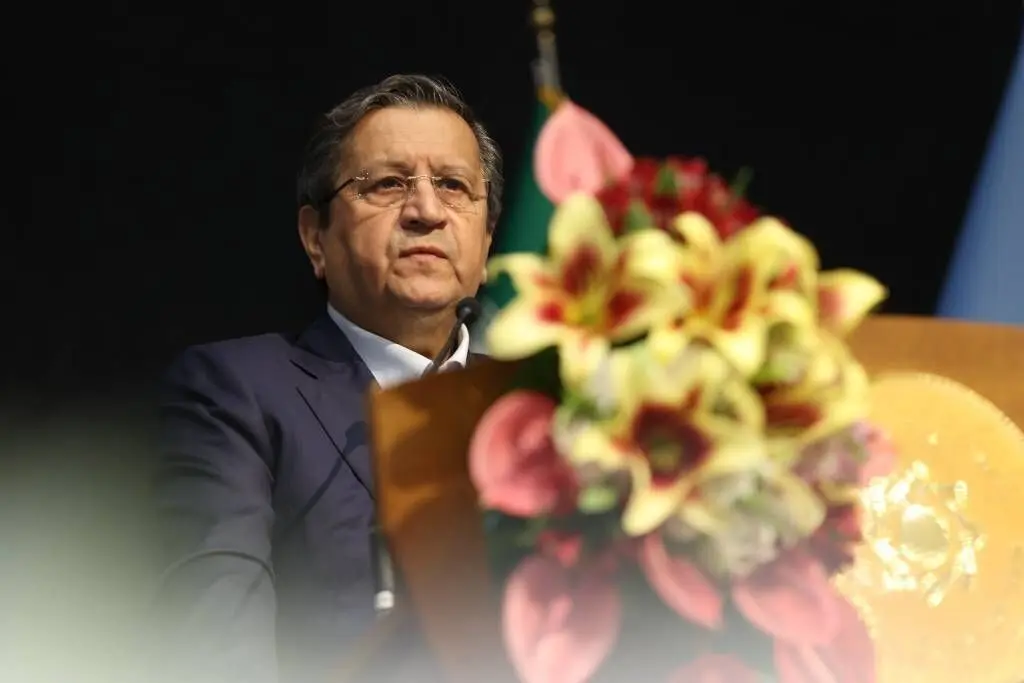 آمادگی بانک مرکزی برای عرضه ارز تا ۲ میلیارد دلار