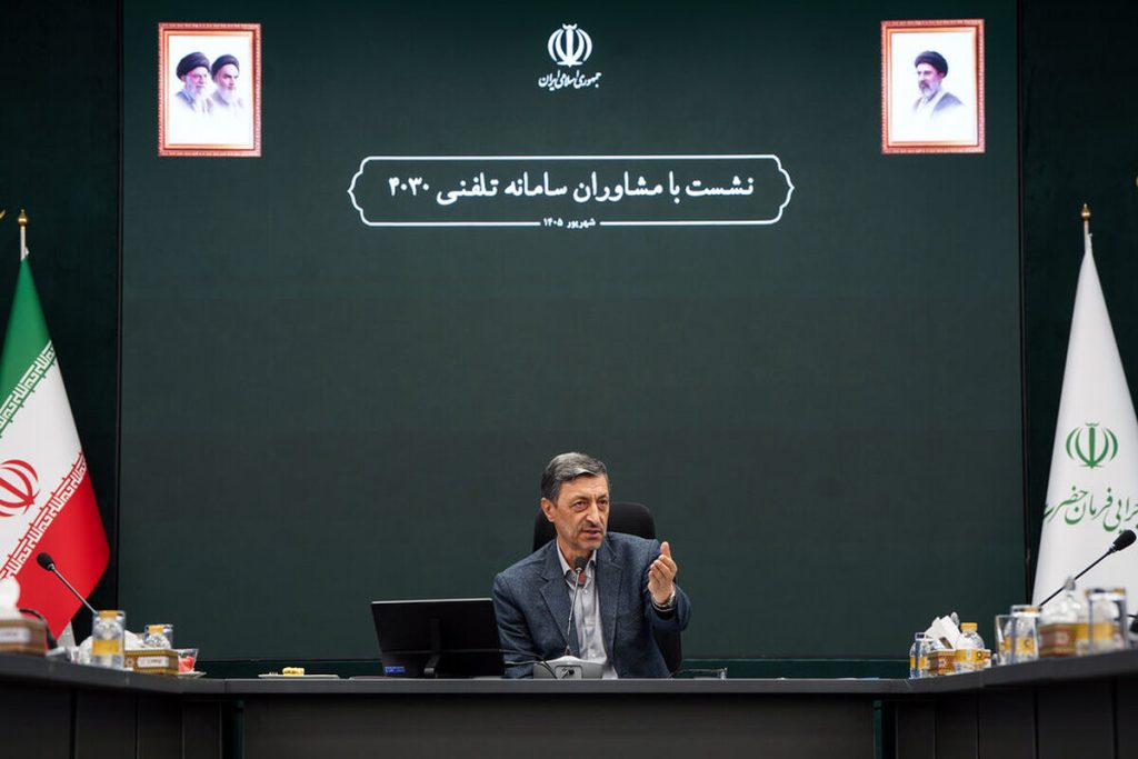 مشاور باید «مؤثرالوجود» باشد