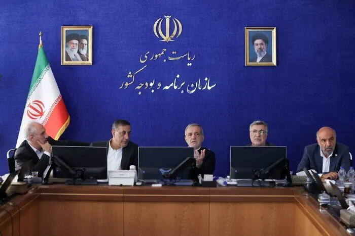 پزشکیان: مسیرمان در حوزه بهداشت و درمان و ارائه خدمات بیمه‌ای درست نبوده است