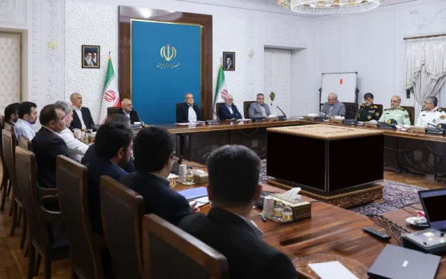 آنچه در کارگروه‌های مختلف مدیریت مصرف سوخت تصمیم‌گیری می‌شود، به اطلاع مردم برسد