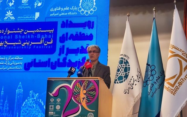 نباید برگزیدگان جشنواره ها بعد از دریافت جایزه رها شوند