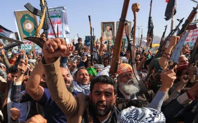 ادعای رویترز درباره پیام اسلام آباد به ایران برای پایان دادن به حملات انصارالله یمن به عربستان/ تهران چه پاسخی داد؟