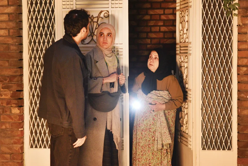 قهرمان‌های «سرو، سپید، سرخ» از جنس آدم‌های معمولی‌اند