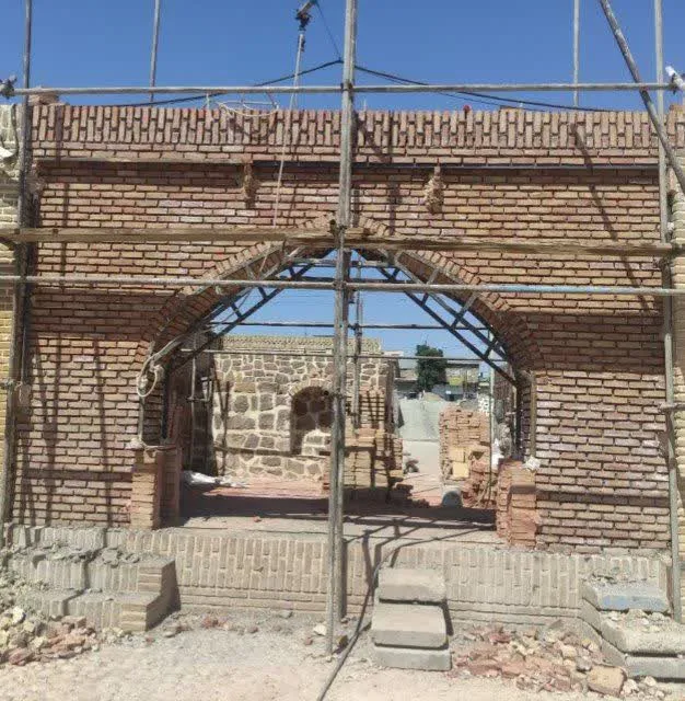 ساماندهی و احیای حجره ضلع غربی کاروانسرای شاه‌عباسی آوج
