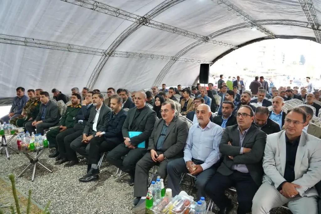 کلنگ‌زنی پروژه تجاری مسکونی ۲۲ طبقه در اردبیل
