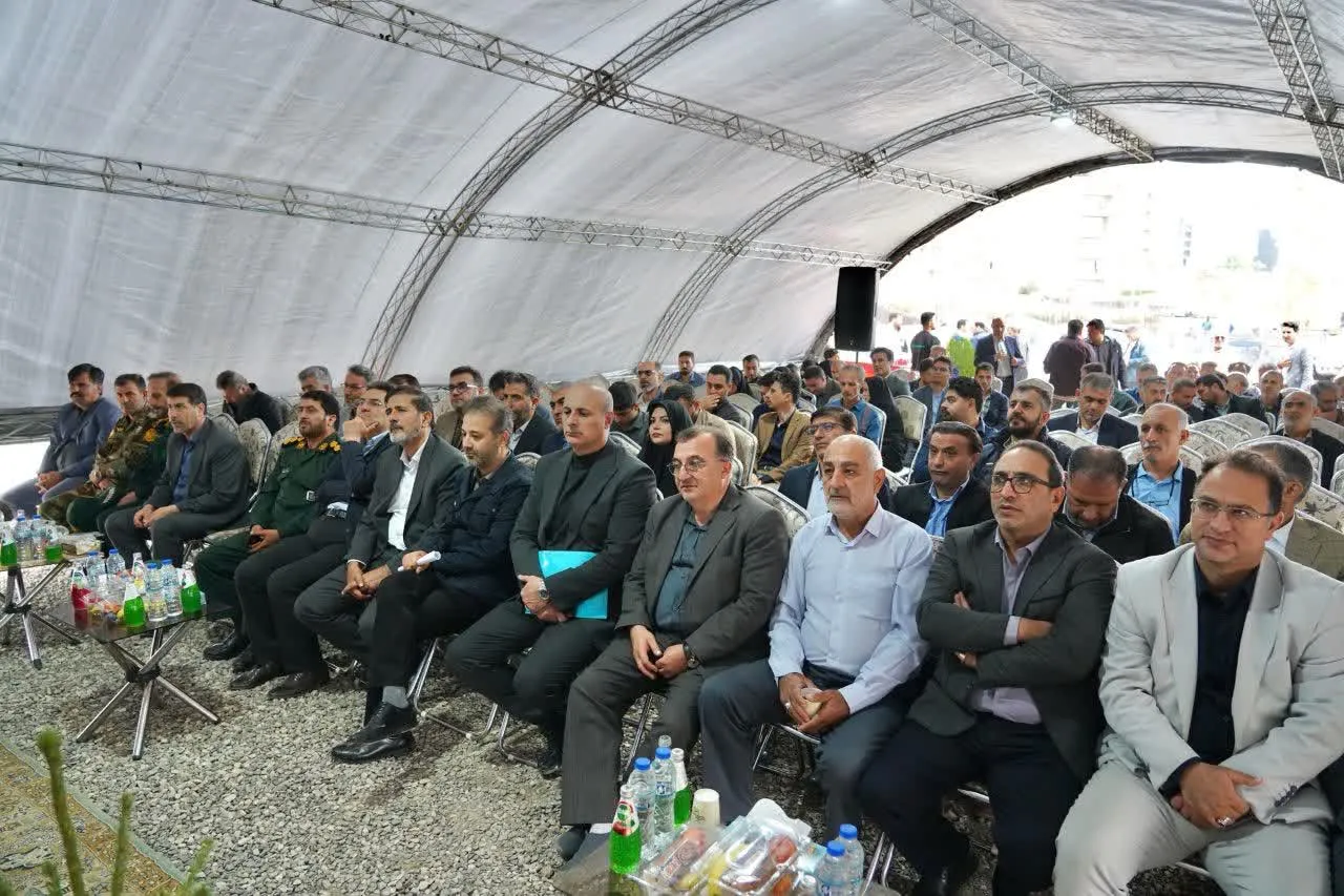 کلنگ‌زنی پروژه تجاری مسکونی ۲۲ طبقه در اردبیل