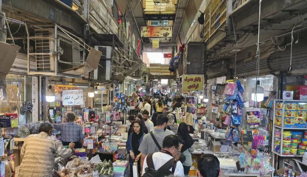تکانههای پتروشیمی در کیف مدرسه؛ رشد ۵۰ درصدی قیمت لوازمالتحریر در آستانه مهر