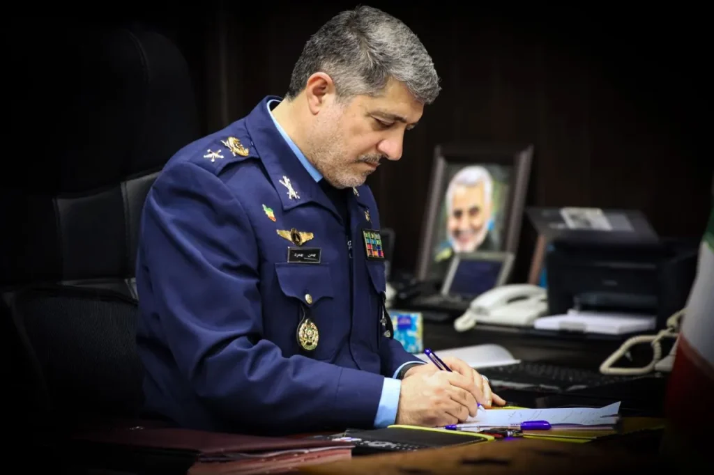 فرمانده نیروی هوایی ارتش روز قرارگاه پدافند هوایی خاتم‌الانبیا(ص) و روز نیروی پدافند هوایی ارتش را تبریک گفت