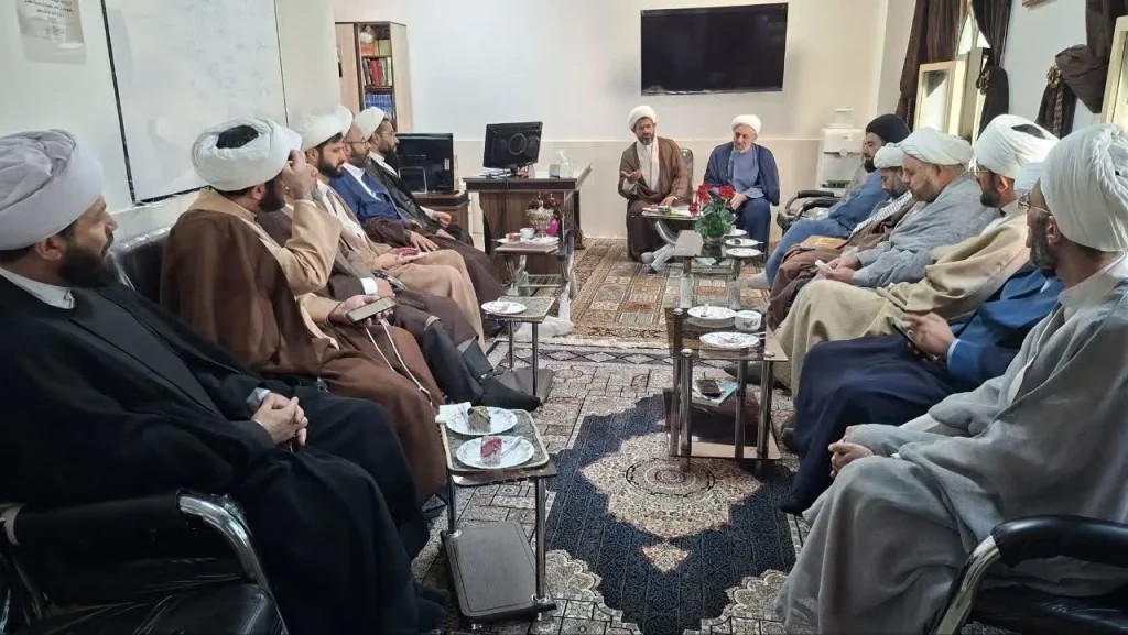 نشست ماهانه مدیران مدارس علمیه چهار محال و بختیاری برگزار شد