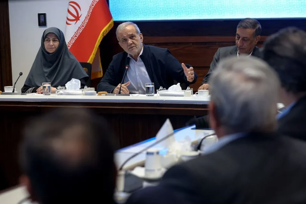 پزشکیان: آموزش نسل آینده، مهم‌ترین مسیر برای حفاظت از محیط‌زیست و منابع طبیعی کشور است