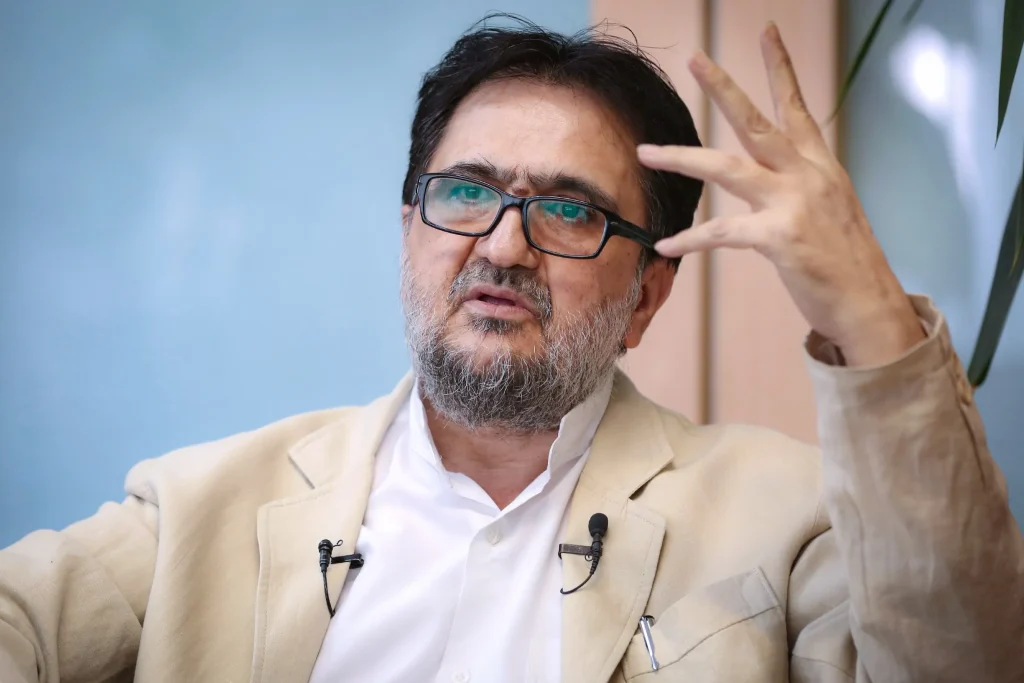 هشدار کچوئیان نسبت به کنارگذاشتن شورا‌های عالی و تکصدایی در اداره دولت