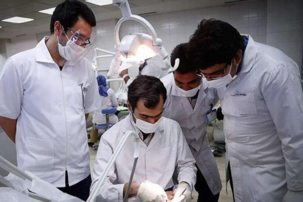 شرمندگی بابت حقوق دستیاران؛ حرف‌های صریح رئیس دانشکده پزشکی