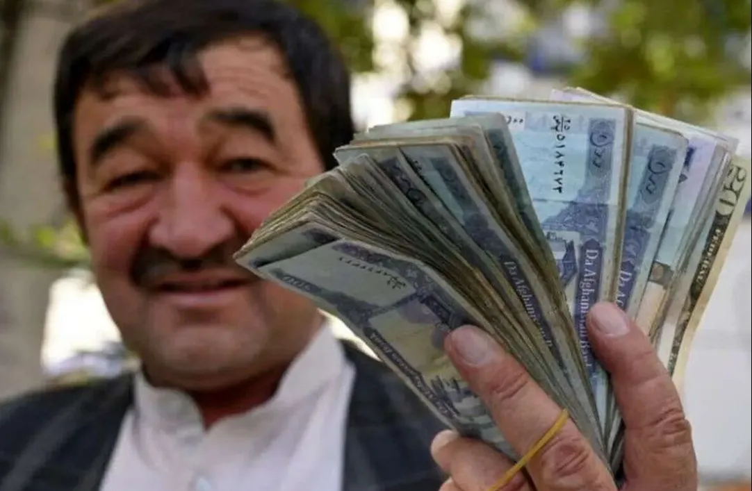 سقوط آزاد ارزش ریال / قیمت افغانی به ۴ هزار تومان نزدیک شد!