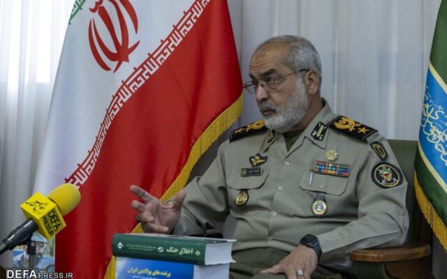 معرفی وجوه ناشناخته شهید سپهبد موسوی به جامعه/ معاون اجرایی ارتش: سرباز ایرانی مدالی بود که شهید موسوی برای خود انتخاب کرد