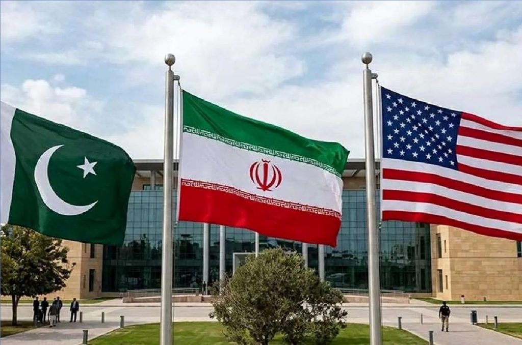 منبع پاکستانی مدعی شد؛ احتمال حرکت آمریکا به سمت توافقی «مرحلهای» با ایران
