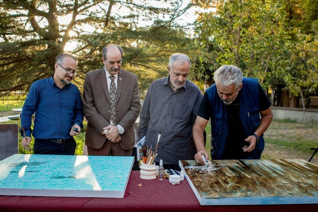 با حضور حسین محجوبی، بابک رضایی و جمعی از چهرههای هنری؛ «بر خط آواز»؛ اشعار شفیعی کدکنی با آواز محمدرضا شجریان بر بوم نقاشی نقش بستند