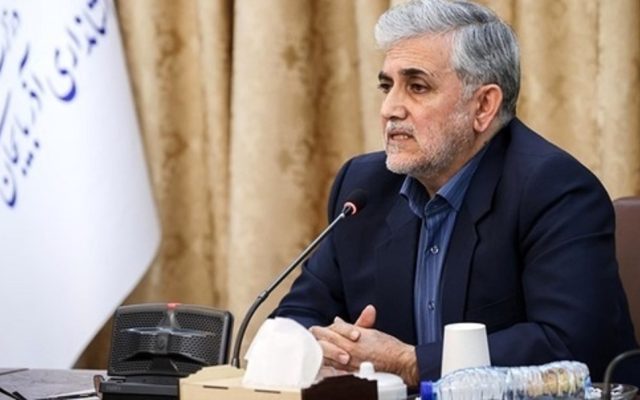 نماینده مجلس خطاب به مردم آمریکا: چرا سرنوشت خود را به تصمیمات ترامپ سپردهاید؟؛ مشکلات اقتصادی و معیشتی مردم را خیلی زود حل کنید