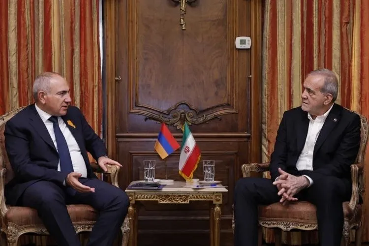 پزشکیان در دیدار با نخست‌وزیر ارمنستان: سیاست قطعی ایران، گسترش همکاری‌ها با کشورهای منطقه است