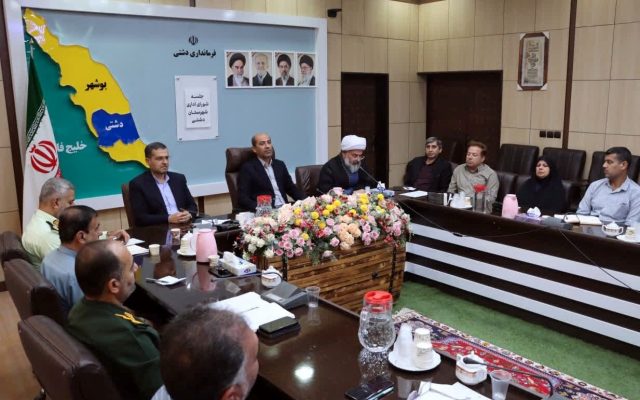 امام جمعه دشتی: مسئولیت‌پذیری در قبال مردم از درس‌های دفاع مقدس است