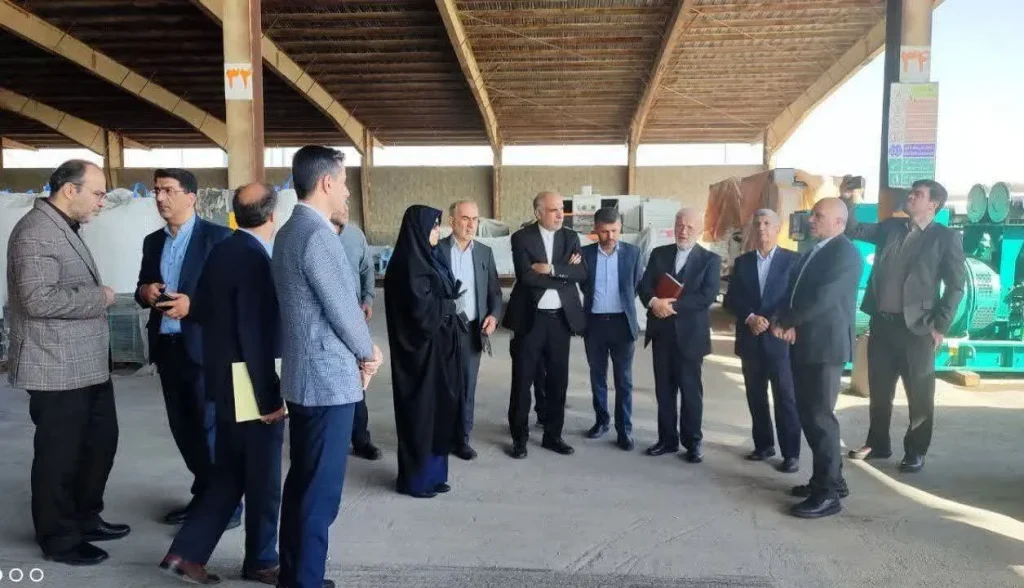 کمیسیون اقتصادی مجلس موانع تجارت خارجی و ترخیص کالا در گمرکات اصفهان را بررسی کرد