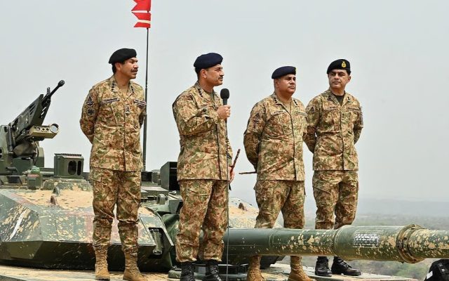 فایننشالتایمز: پاکستان از ایران خواست برای توقف حملات حوثیها به عربستان کمک کند