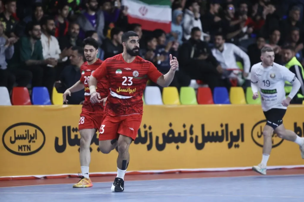 ملی‌پوش هندبال مردان: مقابل کویت با ذهنیت برنده وارد می‌شویم/ جوان‌گرایی آینده تیم ملی را تضمین می‌کند