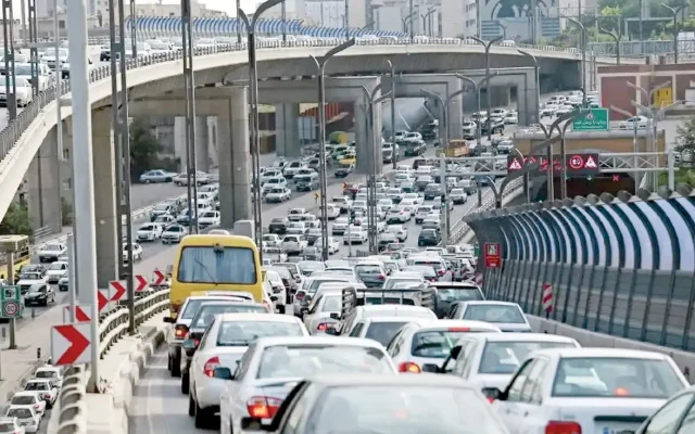 صدر؛ وقتی ترافیک دوطبقه شد
